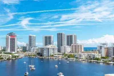 427 Golden Isles Dr #7J, Hallandale Beach: photo 1 of 29