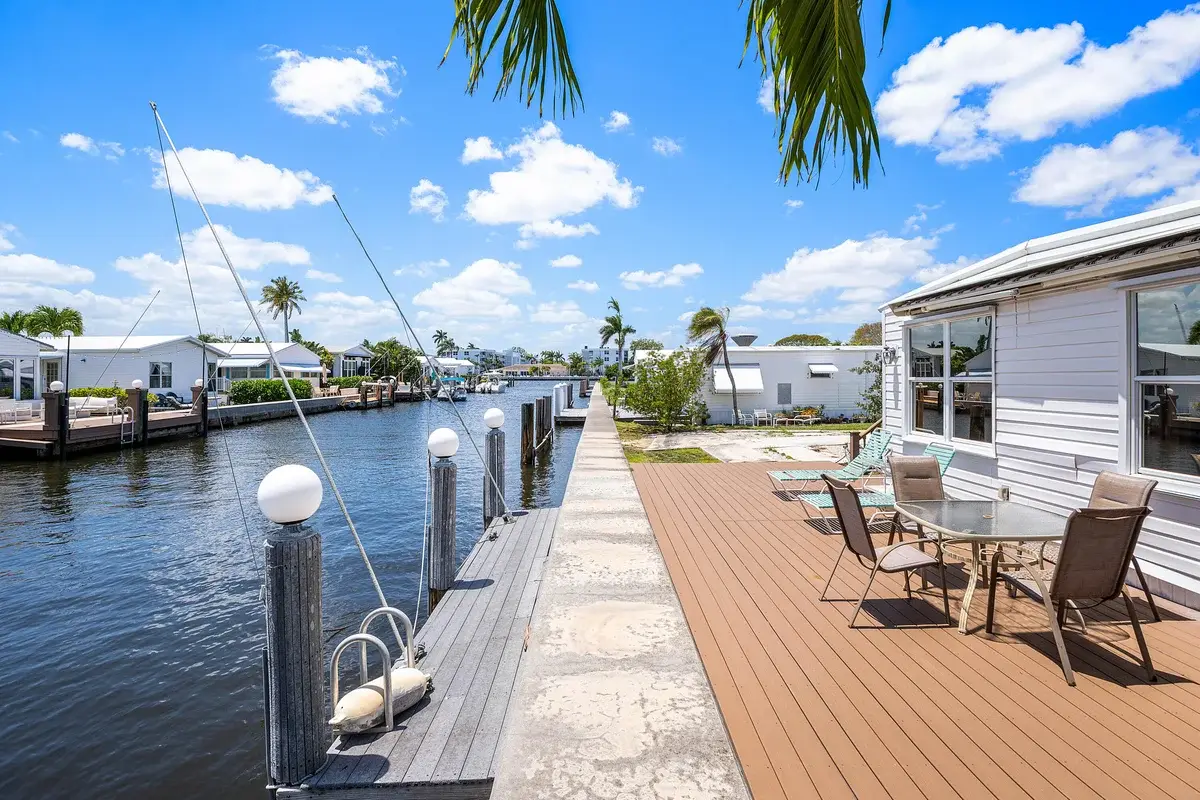 205 S Ibis Dr #R, Briny Breezes: photo 1 of 20