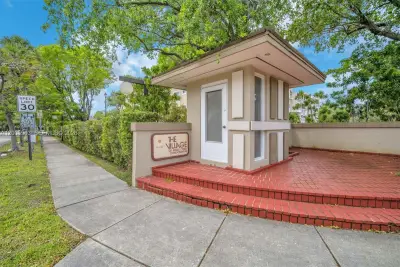 8103 Camino Real #C-314, Miami: photo 1 of 31