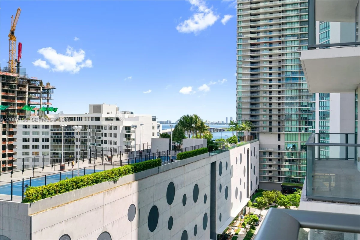 501 NE 31st St #910, Miami: photo 1 of 84