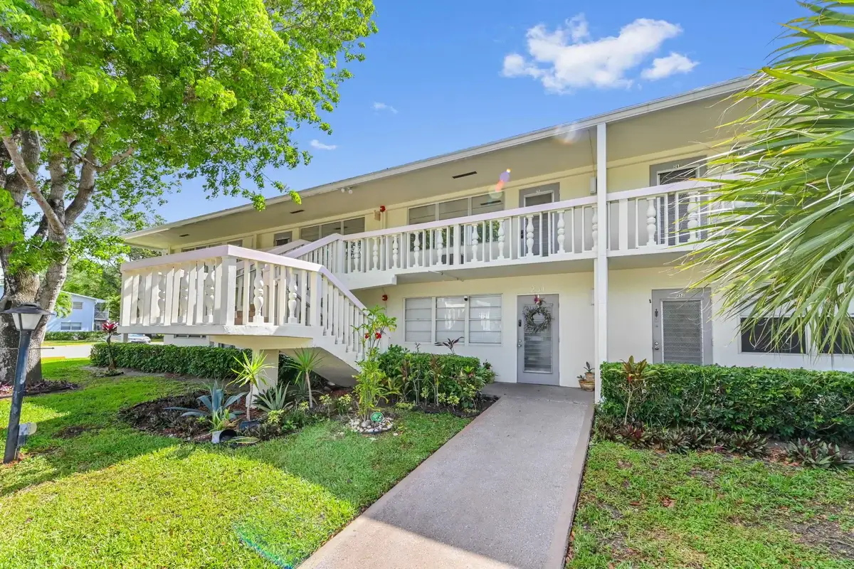 259 Newport P, Deerfield Beach: photo 1 of 20