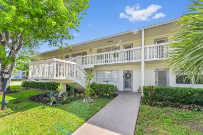 259 Newport P, Deerfield Beach: photo 1 of 20