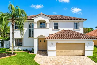19010 NW 23rd Ct, Pembroke Pines: photo 1 of 47