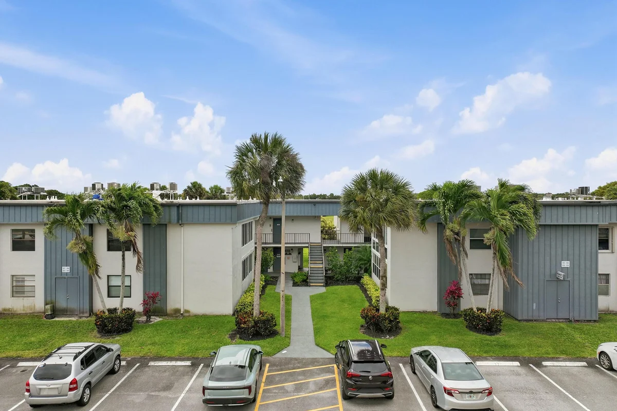 566 Piedmont L, Delray Beach: photo 1 of 37