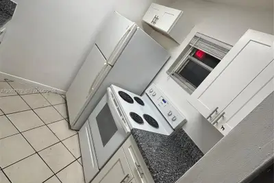 7841 Johnson St #203, Pembroke Pines: photo 1 of 11