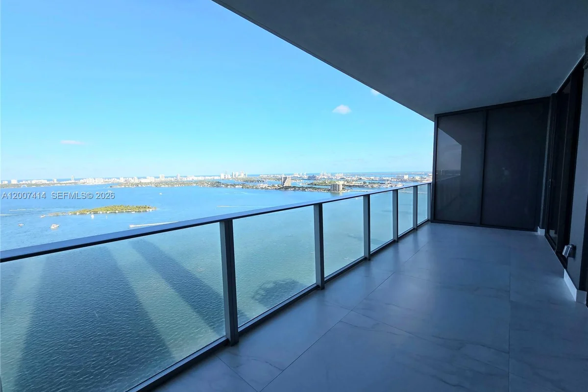 700 NE 24 St #3104, Miami: photo 1 of 71