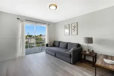 3527 NE 168th St #409, North Miami Beach: photo 1 of 9