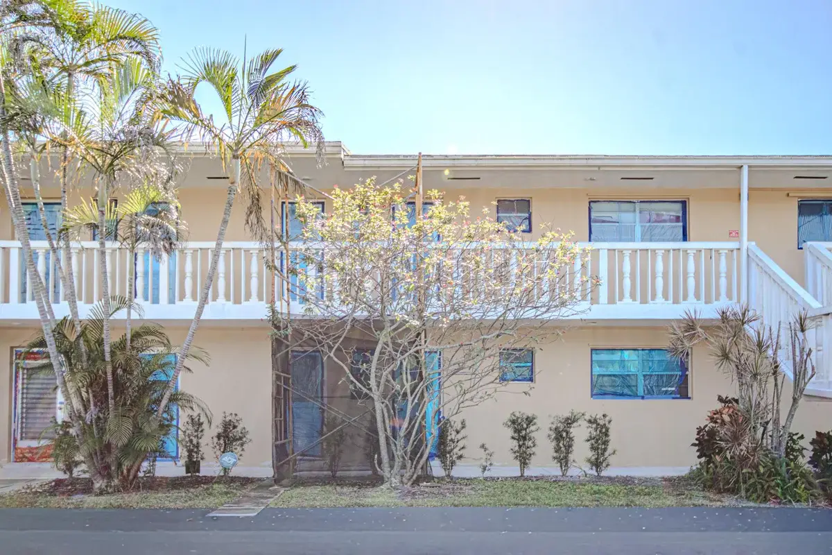 2222 NE 1st Way #202, Boynton Beach: photo 1 of 24