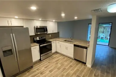 5269 SW 40th Ave #21, Dania Beach: photo 1 of 11