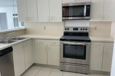 5880 Collins Ave #1006, Miami Beach: photo 1 of 19