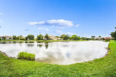 9192 Pineville Dr, Lake Worth: photo 1 of 50