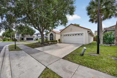 10870 Old Bridgeport Ln, Boca Raton: photo 1 of 41
