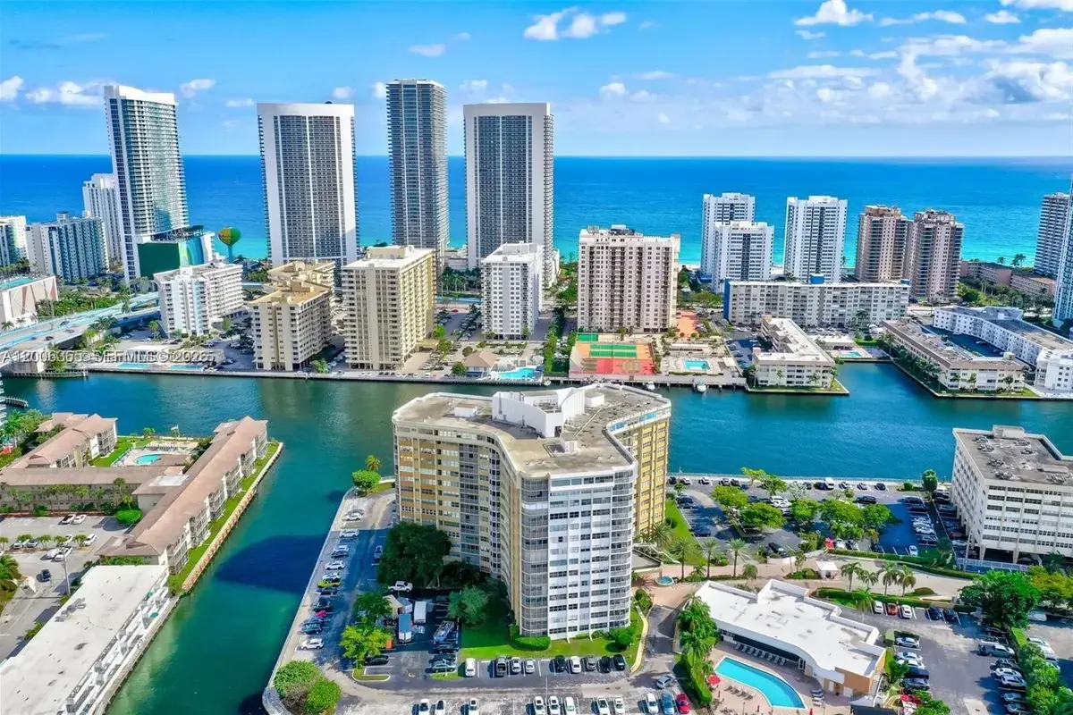 100 Golden Isles Dr #810, Hallandale Beach: photo 1 of 29