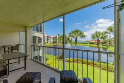 102 Half Moon Cir #G2, Hypoluxo: photo 1 of 32