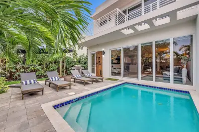 1808 Coral Ridge Dr, Fort Lauderdale: photo 1 of 52