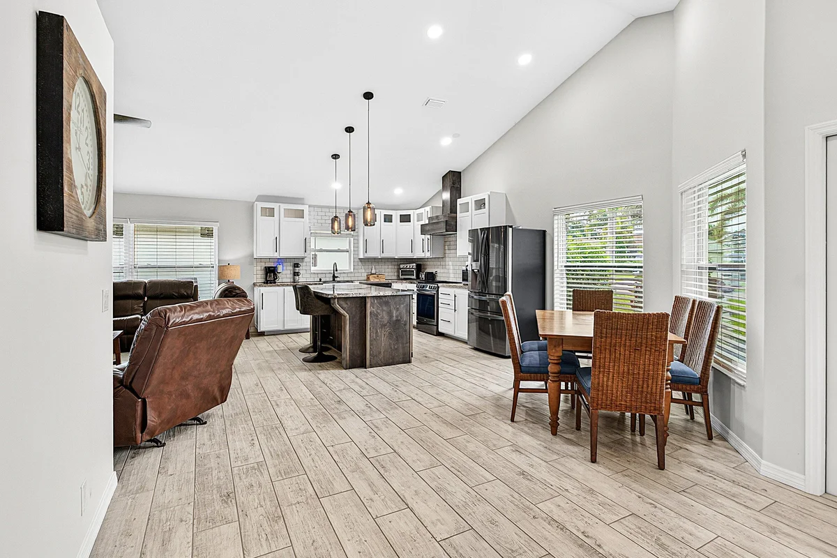 7876 Lake Champlain Ct, Delray Beach: photo 1 of 40