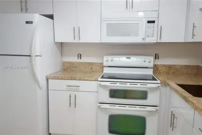 19701 SW 114th Ave #266, Miami: photo 1 of 32
