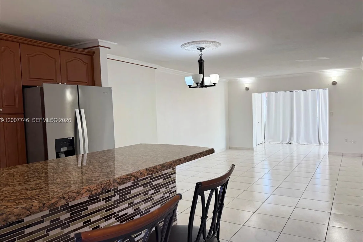 1850 W 56th St #2404, Hialeah: photo 1 of 18