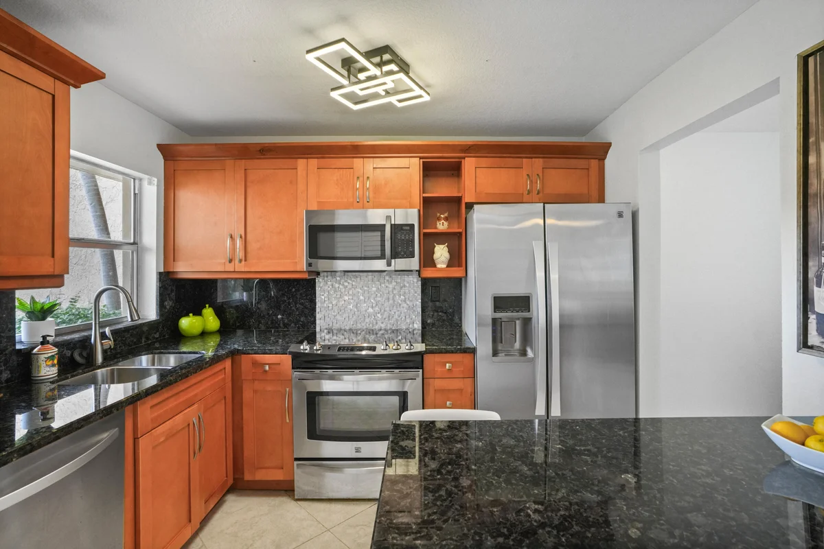 2781 N Pine Island Rd #112, Sunrise: photo 1 of 25
