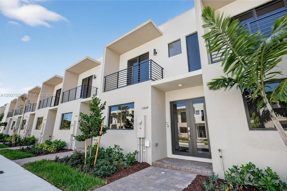 13883 SW 262nd St, Homestead: photo 1 of 42