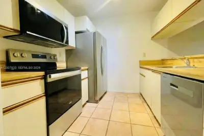 11251 SW 13th St #201, Pembroke Pines: photo 1 of 15