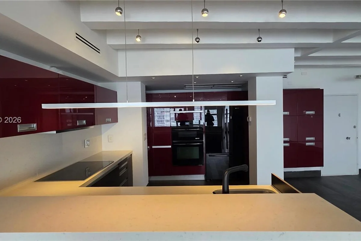 5255 Collins Ave #7G, Miami Beach: photo 1 of 37