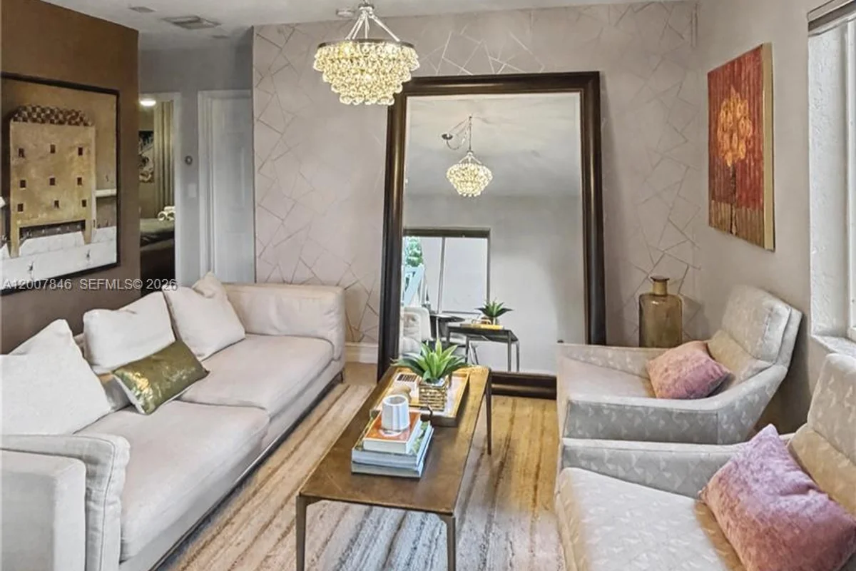 1423 Holly Heights Dr #11, Fort Lauderdale: photo 1 of 16