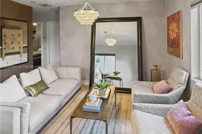 1423 Holly Heights Dr #11, Fort Lauderdale: photo 1 of 16
