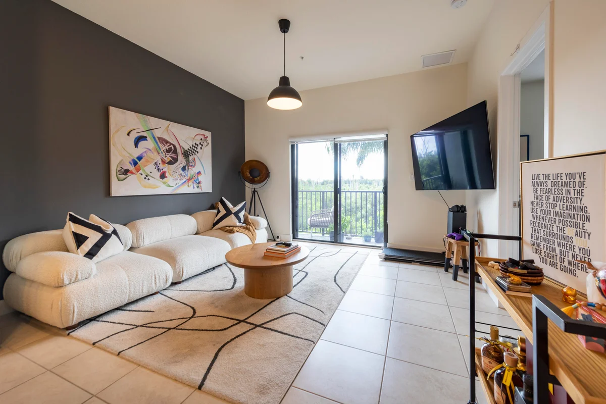 7925 NW 104th Ave #24, Doral: photo 1 of 27