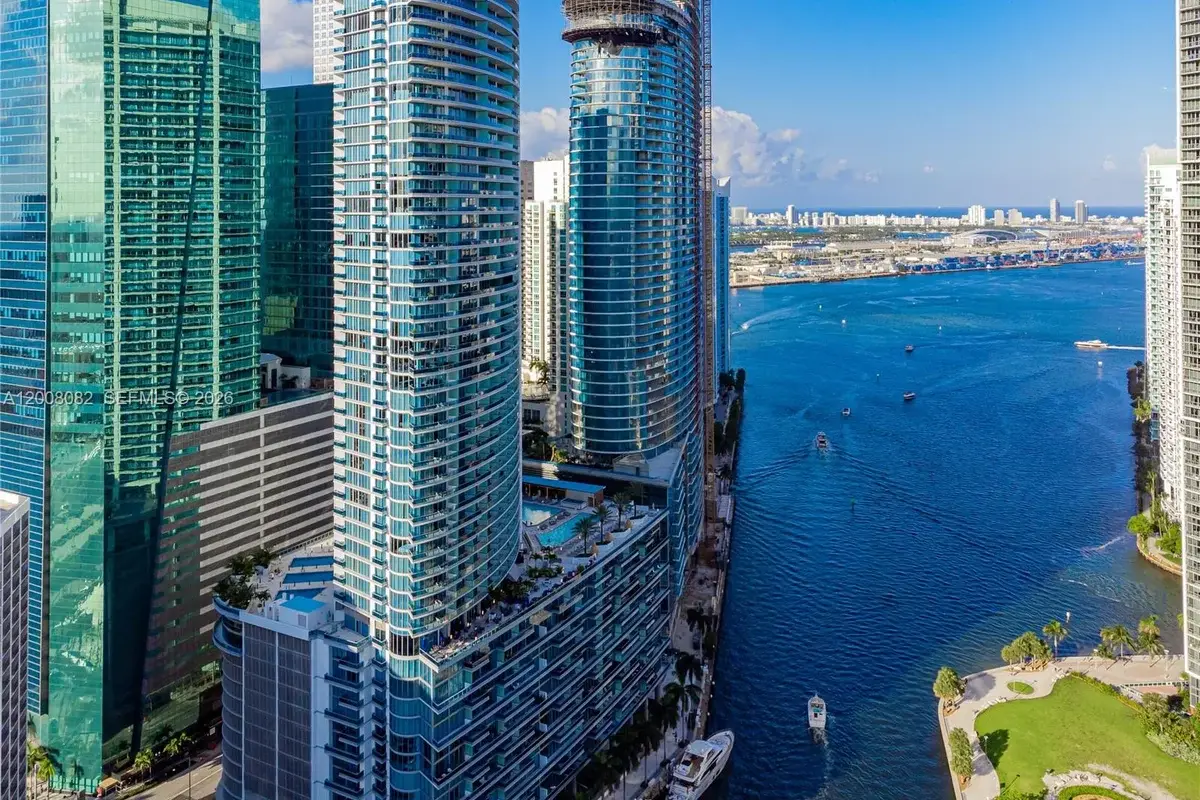 200 Biscayne Boulevard Way #5001, Miami: photo 1 of 53