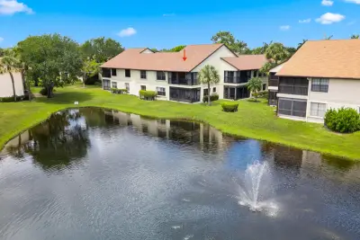 3327 Jog Park Dr #4022, Lake Worth: photo 1 of 45