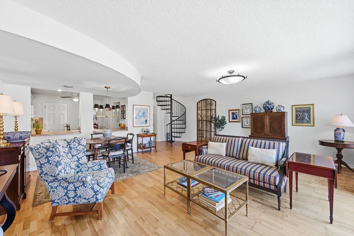 670 Tennis Club Dr #303, Fort Lauderdale: photo 1 of 27