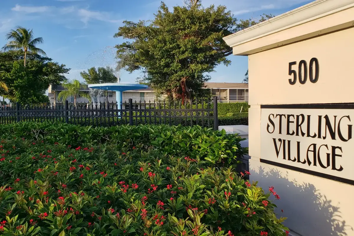 200 Horizon W #102, Boynton Beach: photo 1 of 31