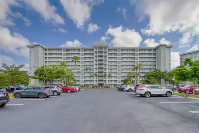 4015 W Palm Aire Dr #506, Pompano Beach: photo 1 of 51