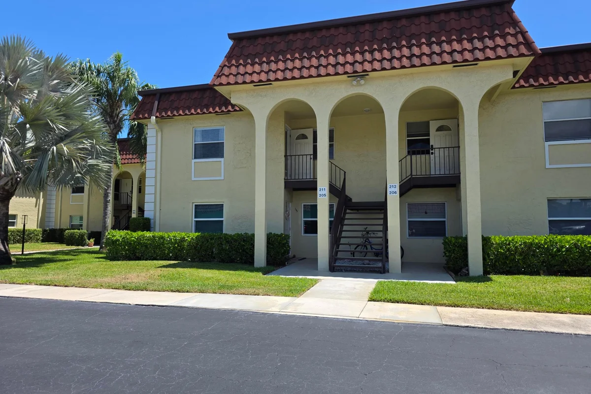 717 S Us Hwy 1 #211, Jupiter: photo 1 of 34
