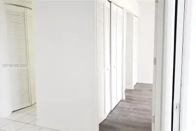 1251 NE 108th St #215, Miami: photo 1 of 10
