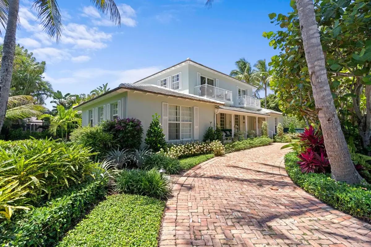 1554 N Ocean Way, Palm Beach: photo 1 of 24