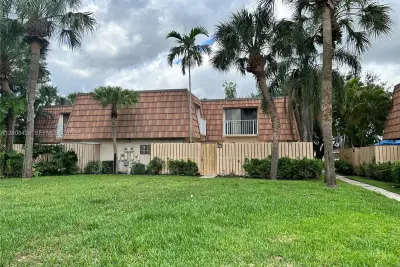 736 Mill Valley Pl, West Palm Beach: photo 1 of 24