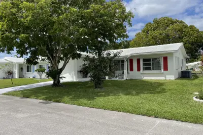 6703 NW 73rd St, Tamarac: photo 1 of 29