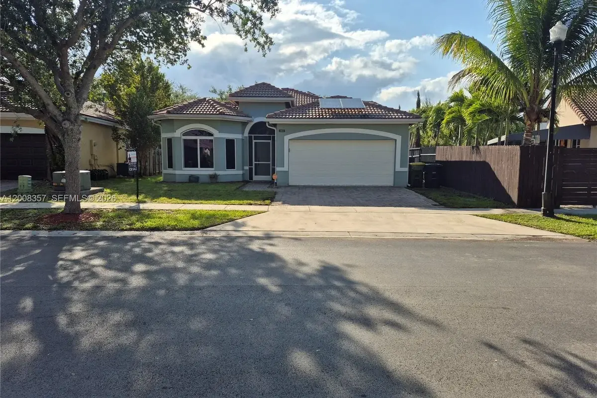 161 SE 22nd Ter, Homestead: photo 1 of 37
