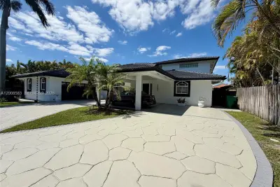13431 SW 32nd St, Miami: photo 1 of 77