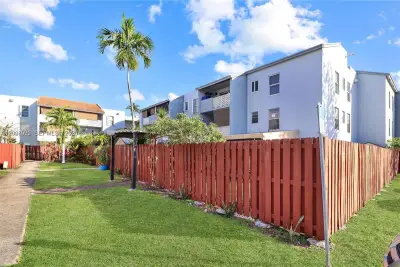 6095 W 18th Ave #S219, Hialeah: photo 1 of 26