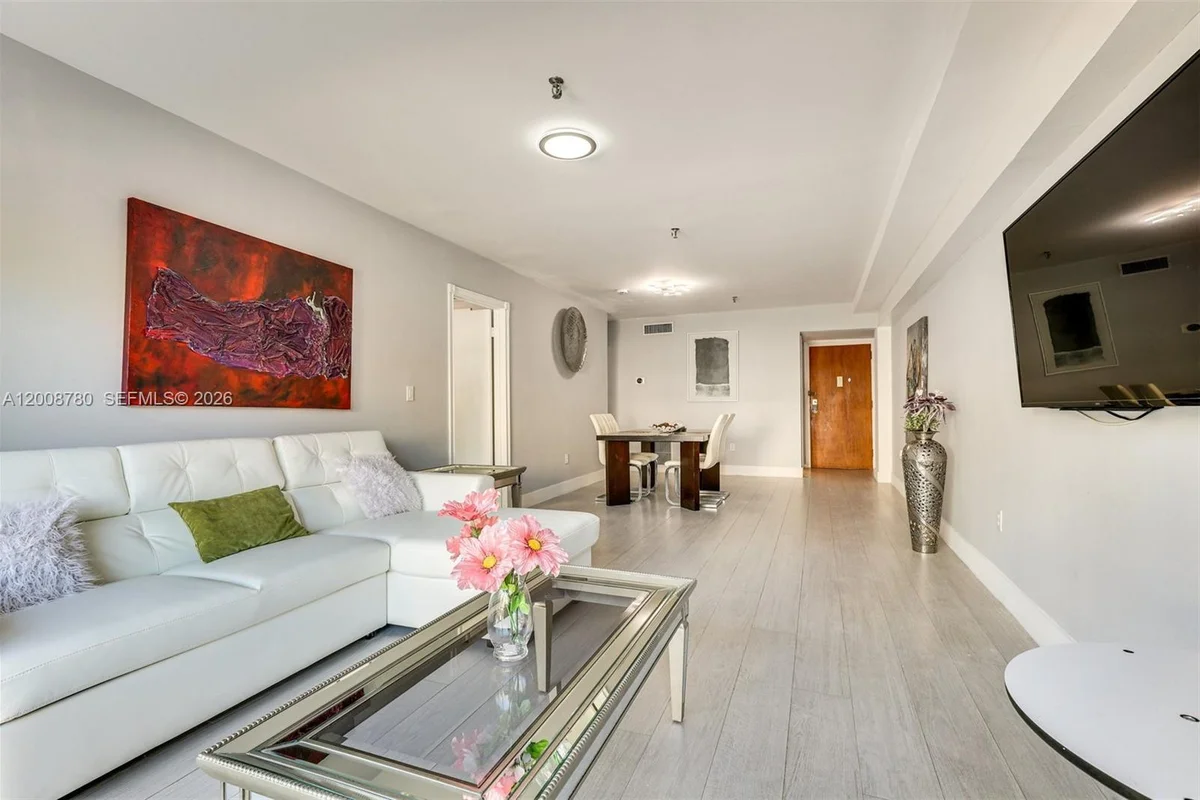 250 181st Dr #102, Sunny Isles Beach: photo 1 of 23