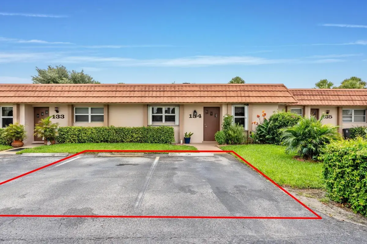 5775 W Fernley Dr W #134, West Palm Beach: photo 1 of 33