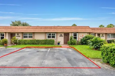 5775 W Fernley Dr W #134, West Palm Beach: photo 1 of 33