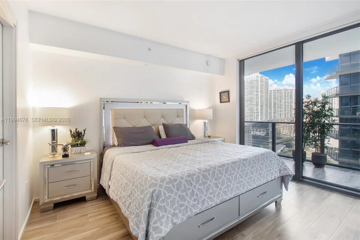 801 S Miami Ave #2308, Miami: photo 1 of 20