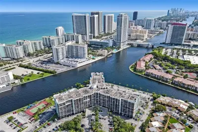 200 Leslie Dr #626, Hallandale Beach: photo 1 of 12