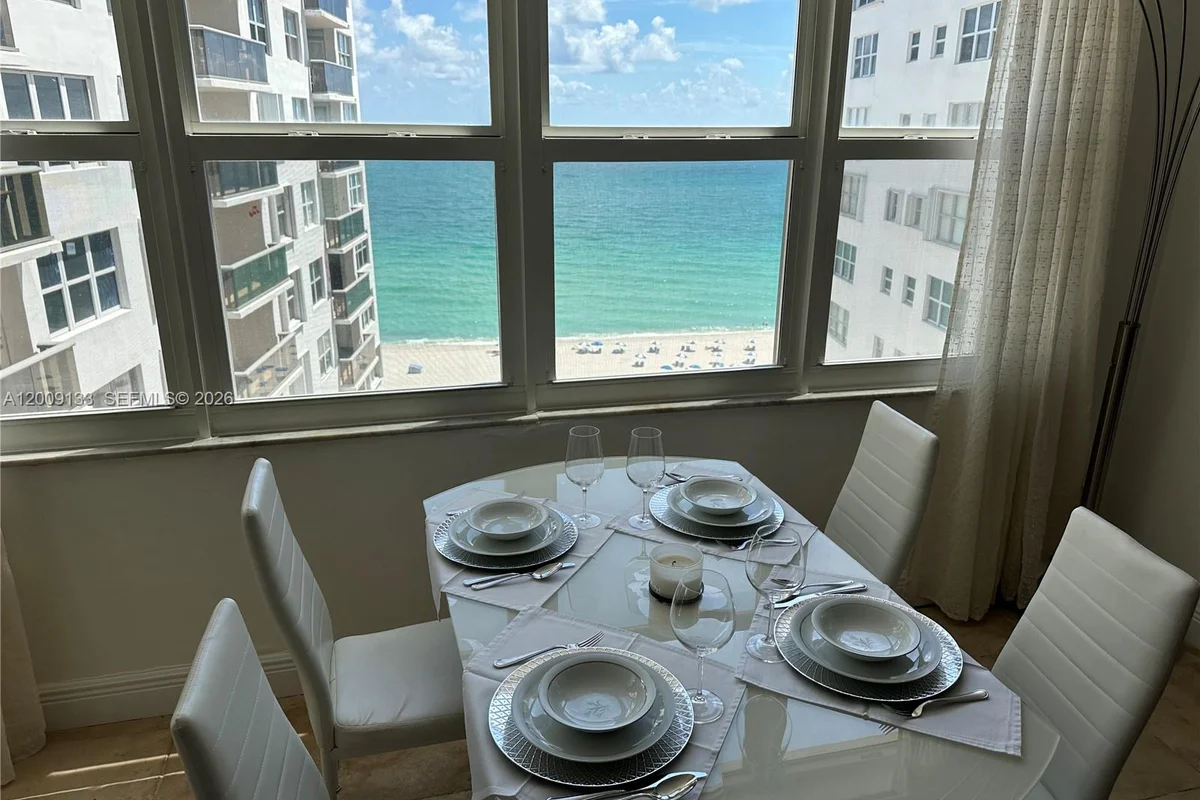 6039 Collins Ave #1510, Miami Beach: photo 1 of 26