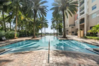 17100 N Bay Rd #1511, Sunny Isles Beach: photo 1 of 55