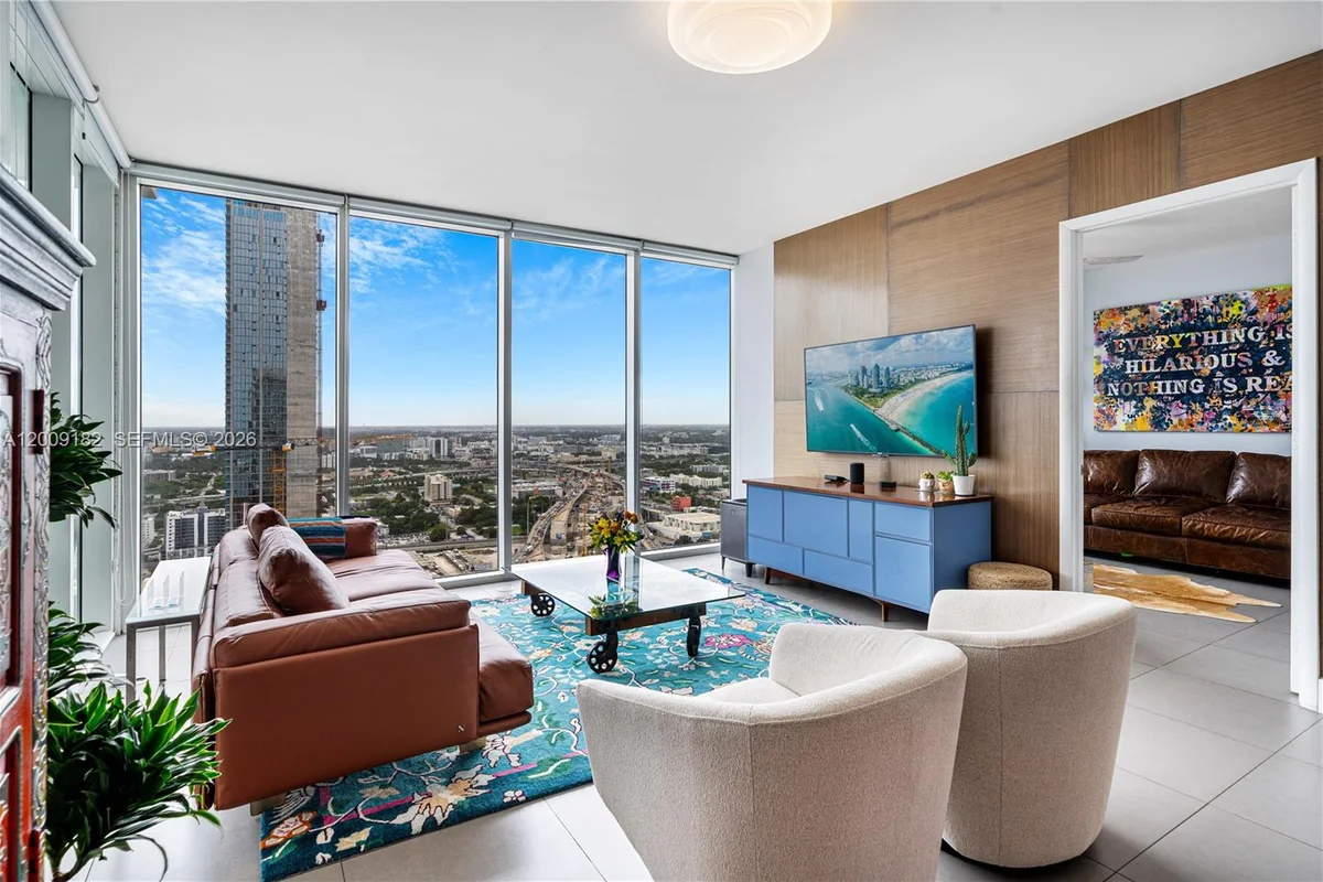1040 Biscayne Blvd #3607, Miami: photo 1 of 35